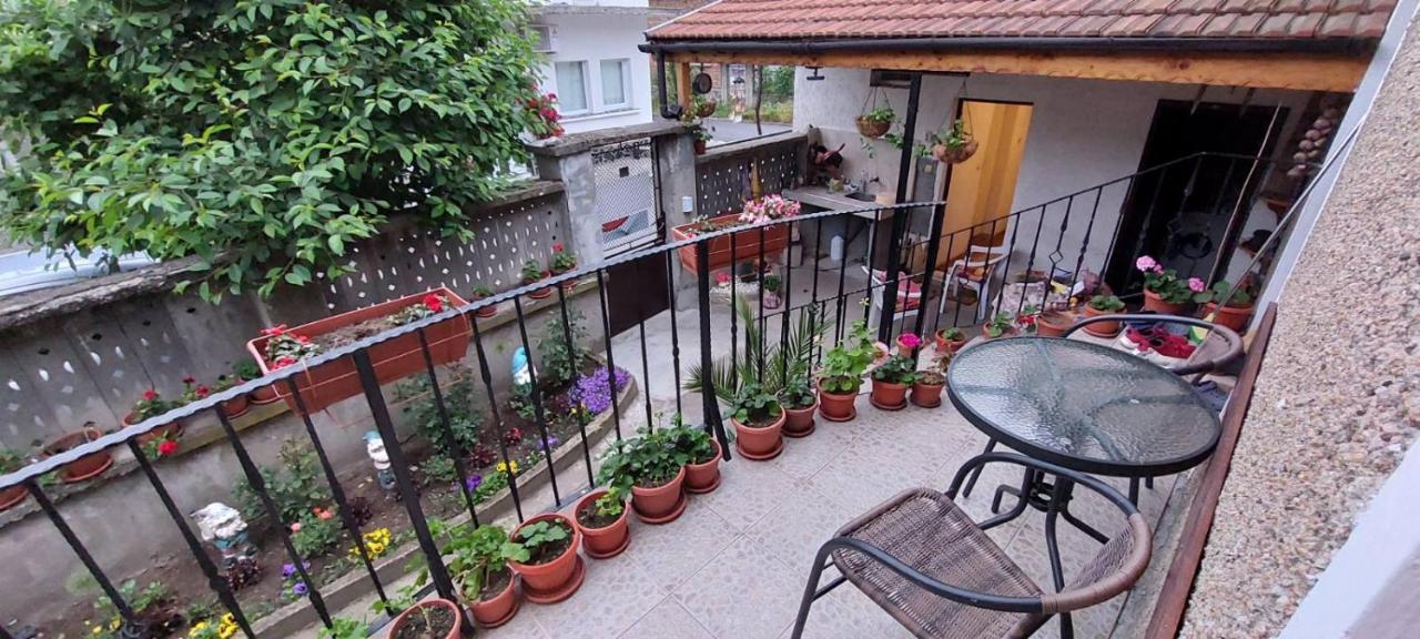 Guest House Kukera Pavel Banya Extérieur photo